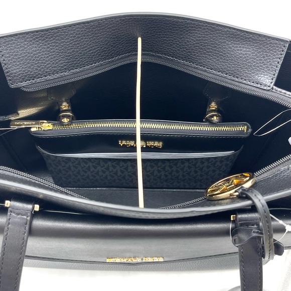 Michael Kors Maisie 3 in 1 Large Pebbled Leather Tote Bag - Picture 13 of 15